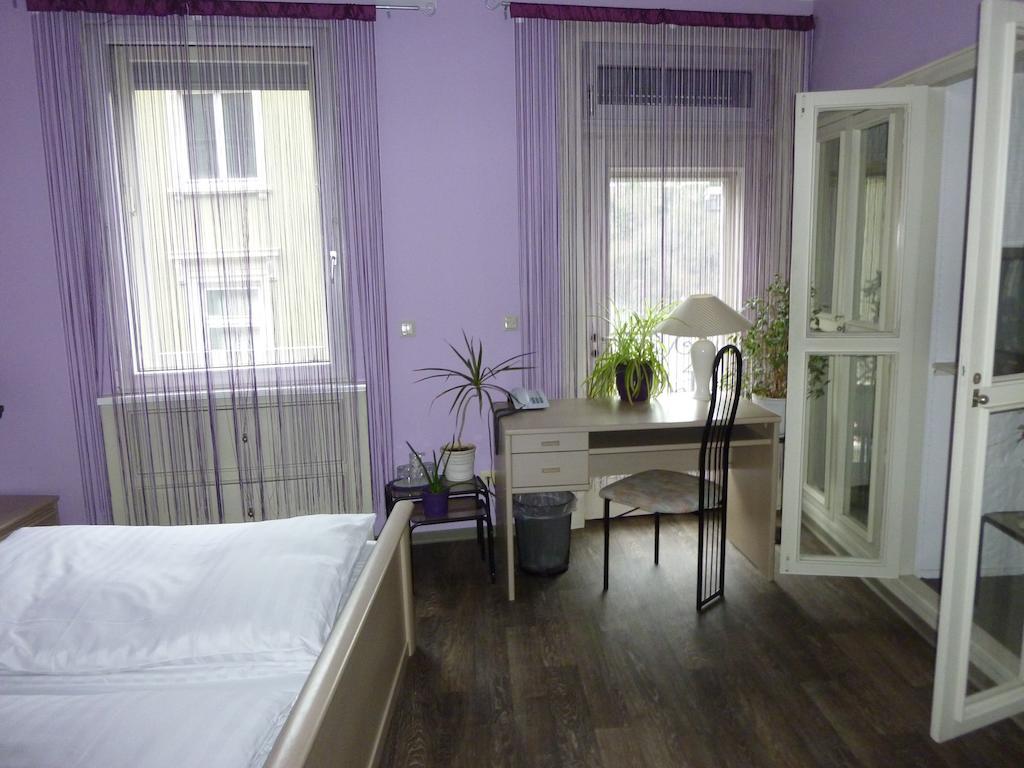 Achathotel Zum Schwan Idar-Oberstein Δωμάτιο φωτογραφία