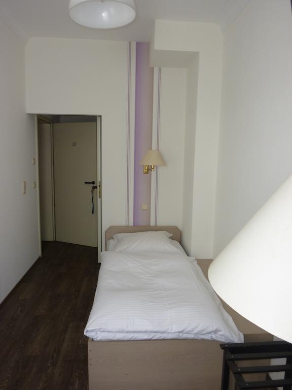 Achathotel Zum Schwan Idar-Oberstein Δωμάτιο φωτογραφία