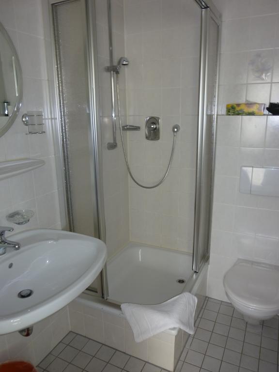 Achathotel Zum Schwan Idar-Oberstein Δωμάτιο φωτογραφία